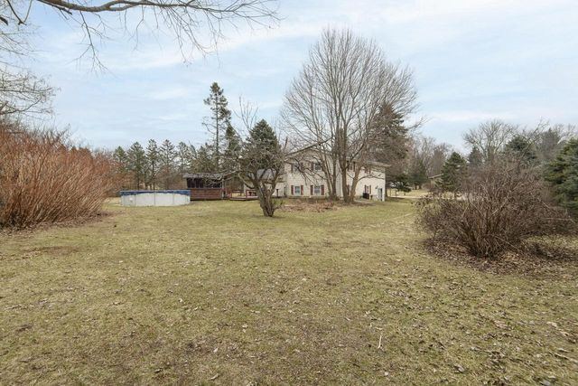 S69W22090 Sonoma WAY, Big Bend, WI 53103
