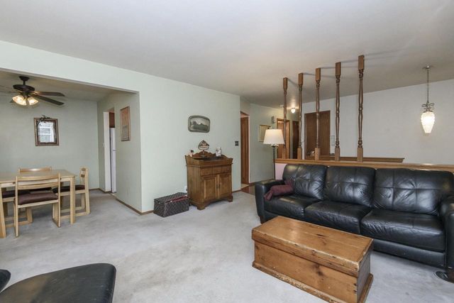 S69W22090 Sonoma WAY, Big Bend, WI 53103