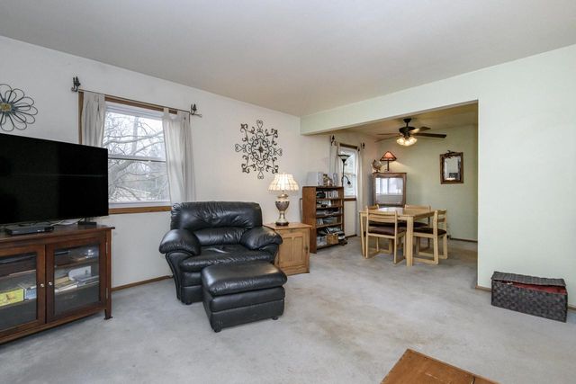 S69W22090 Sonoma WAY, Big Bend, WI 53103