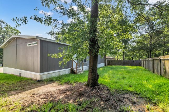 9529 Cypress Drive, Willis, TX 77318