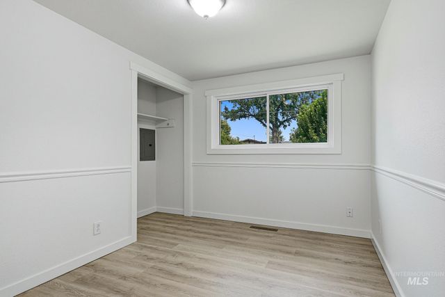 7826 W Westover Drive, Boise, ID 83704