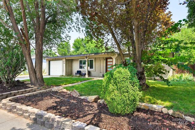 7826 W Westover Drive, Boise, ID 83704
