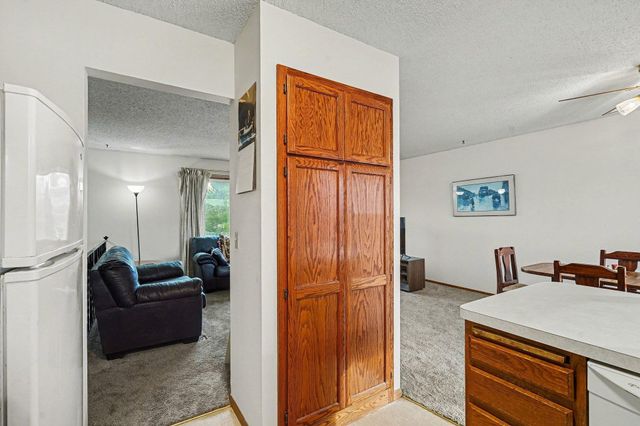 10216 Erskin Street NE, Circle Pines, MN 55014