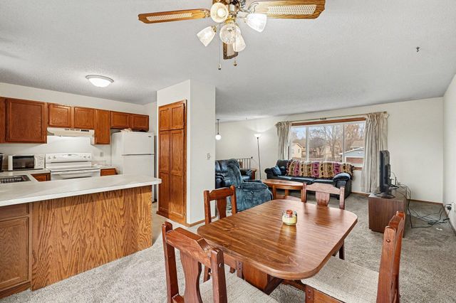 10216 Erskin Street NE, Circle Pines, MN 55014