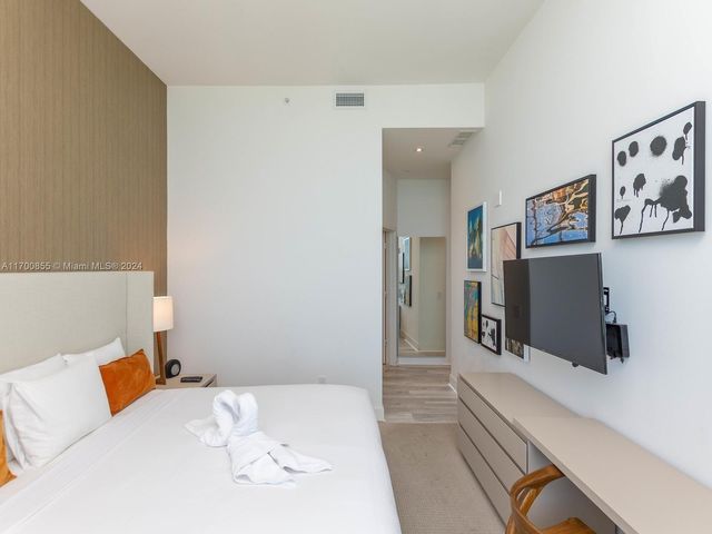 4111 S Ocean Dr 601, Hollywood, FL 33019