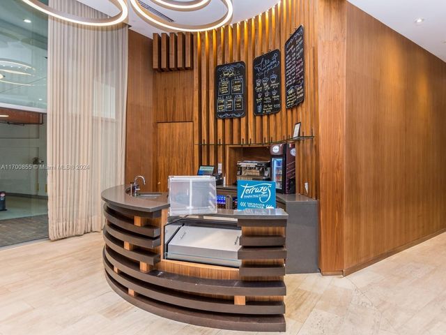 4111 S Ocean Dr 601, Hollywood, FL 33019