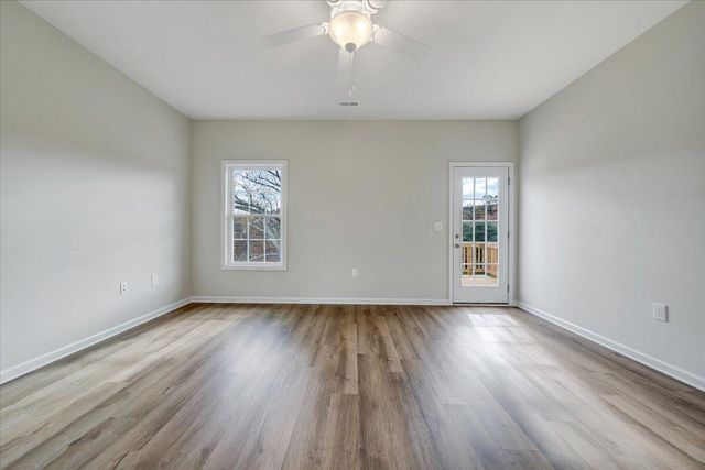 141 Parker LN, Salem, VA 24153