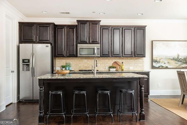 7595 Stoneridge Drive, Atlanta, GA 30328