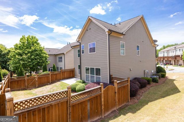 7595 Stoneridge Drive, Atlanta, GA 30328