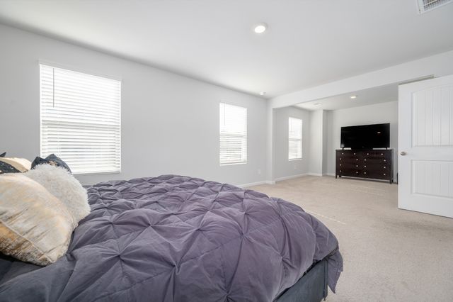 447 Augustine Dr, Lebanon, TN 37087