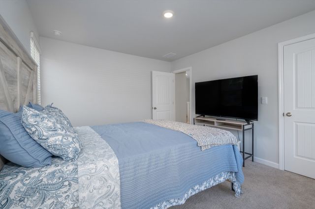 447 Augustine Dr, Lebanon, TN 37087