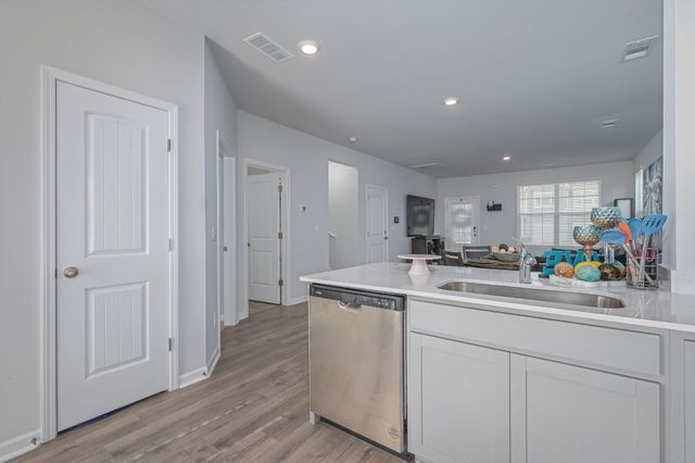 447 Augustine Dr, Lebanon, TN 37087