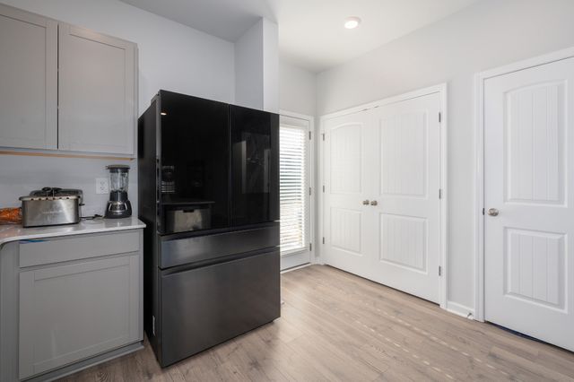 447 Augustine Dr, Lebanon, TN 37087