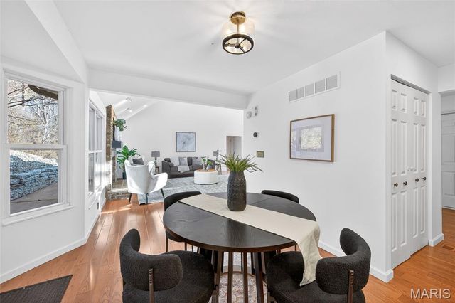 305 Hays Hill Drive, Fenton, MO 63026