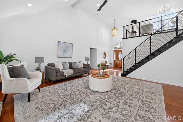 305 Hays Hill Drive, Fenton, MO 63026