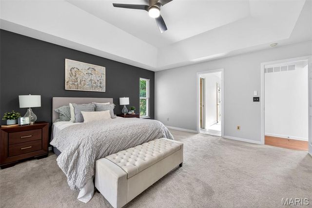 305 Hays Hill Drive, Fenton, MO 63026