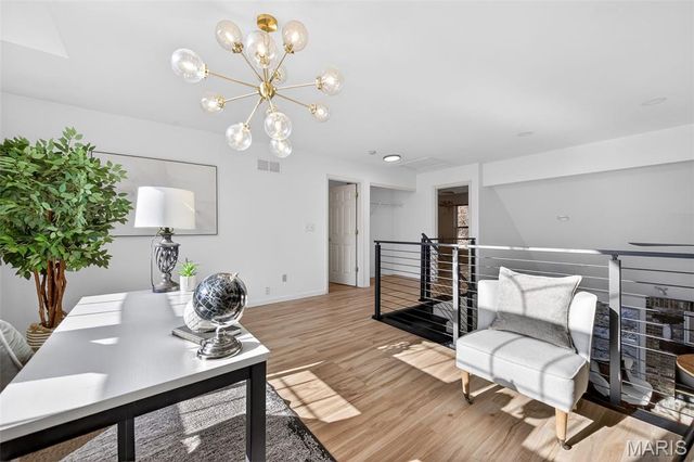 305 Hays Hill Drive, Fenton, MO 63026