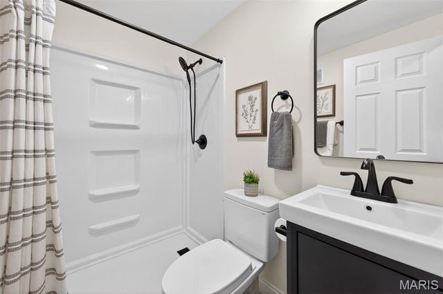 305 Hays Hill Drive, Fenton, MO 63026