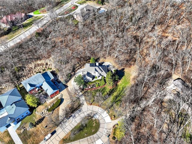 305 Hays Hill Drive, Fenton, MO 63026