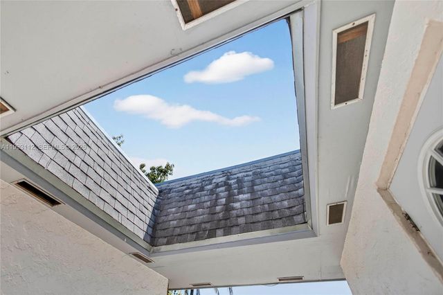 13471 SW 99th Ter, Miami, FL 33186