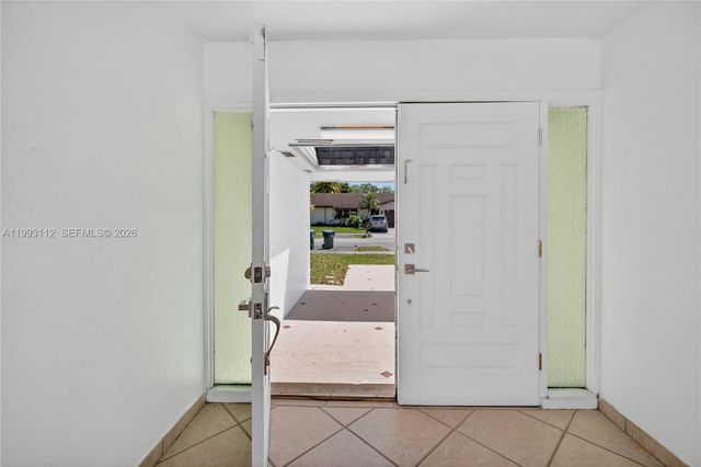 13471 SW 99th Ter, Miami, FL 33186