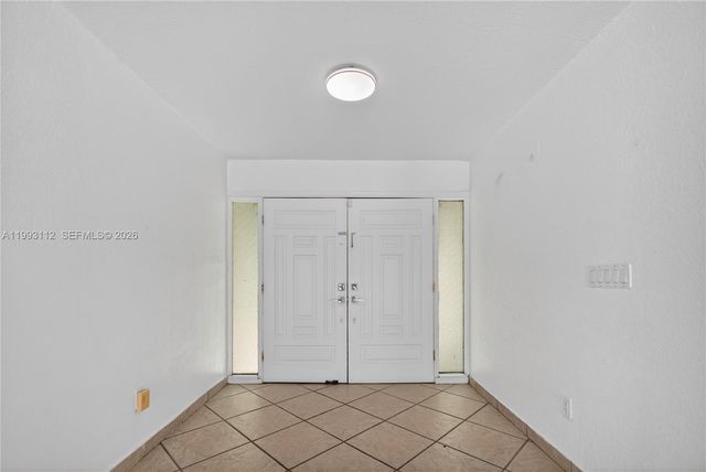 13471 SW 99th Ter, Miami, FL 33186