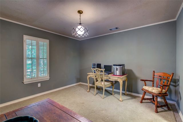 221 County Road 1946, Emory, TX 75440
