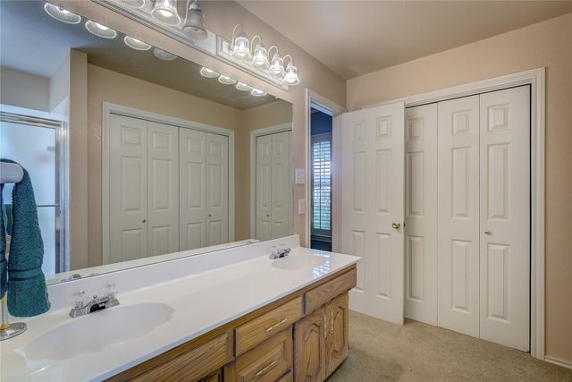 221 County Road 1946, Emory, TX 75440