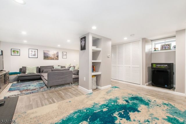 49 Bell St, Bloomfield Twp., NJ 07003