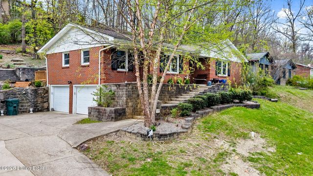 9108 Royal Oak Dr, Louisville, KY 40272