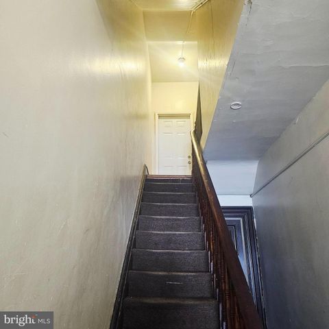 215 HAWS AVE, Norristown, PA 19401