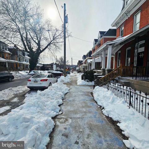 215 HAWS AVE, Norristown, PA 19401