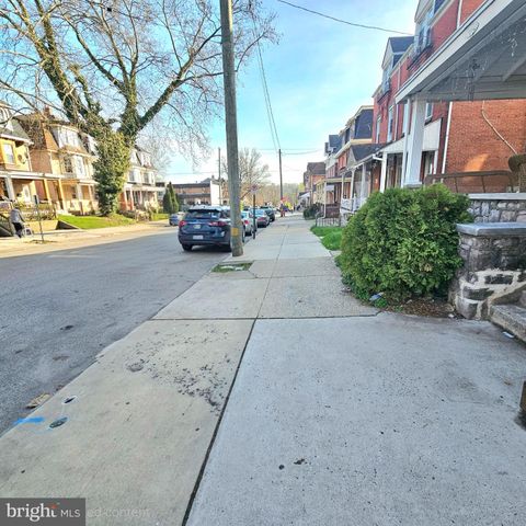 215 HAWS AVE, Norristown, PA 19401