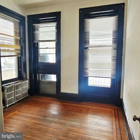 215 HAWS AVE, Norristown, PA 19401