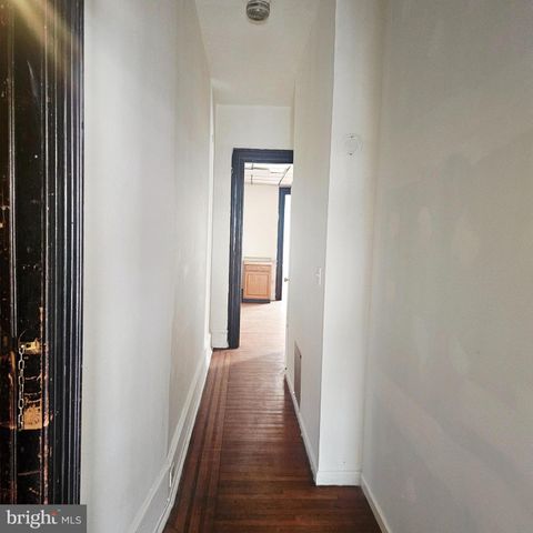 215 HAWS AVE, Norristown, PA 19401