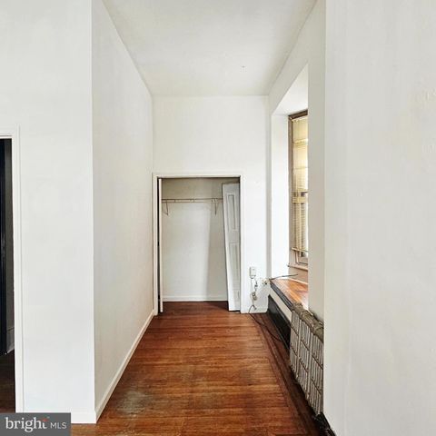 215 HAWS AVE, Norristown, PA 19401