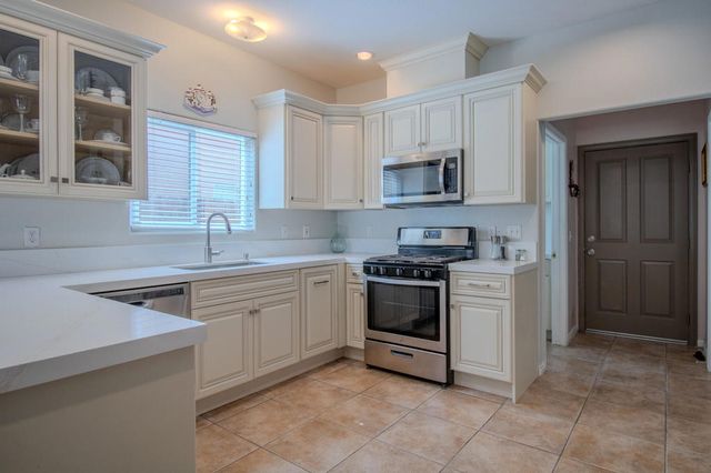 66566 5th Street, Desert Hot Springs, CA 92240