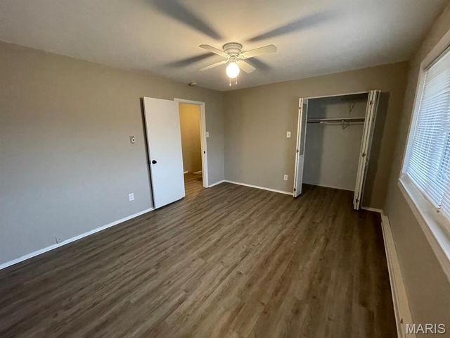 7394 Hazelcrest Drive, Hazelwood, MO 63042