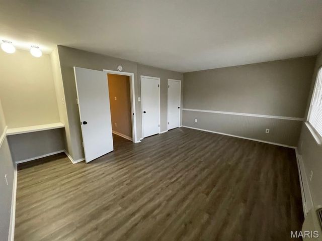 7394 Hazelcrest Drive, Hazelwood, MO 63042