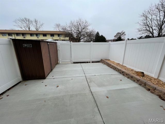 7394 Hazelcrest Drive, Hazelwood, MO 63042