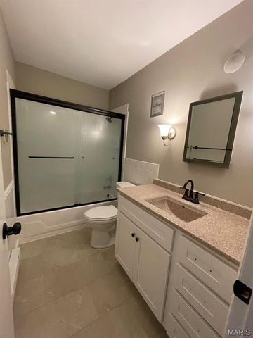 7394 Hazelcrest Drive, Hazelwood, MO 63042