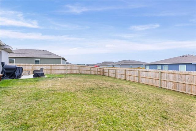 37718 W 208th Terrace, Edgerton, KS 66021