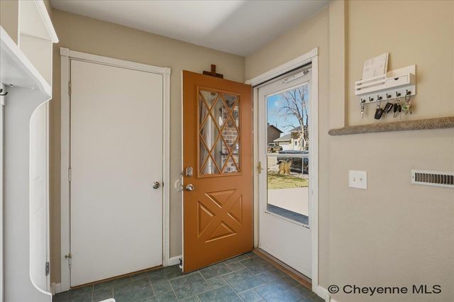 3069 HANSON ST, Cheyenne, WY 82001