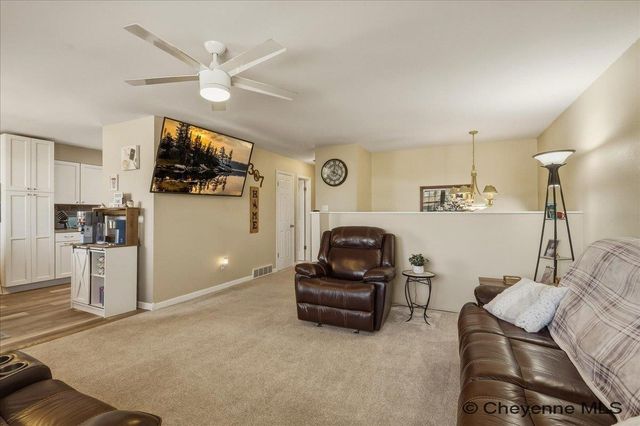 3069 HANSON ST, Cheyenne, WY 82001