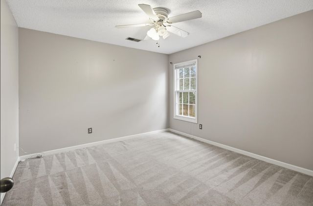 8785 CEDAR MILLS CIR, Memphis, TN 38016