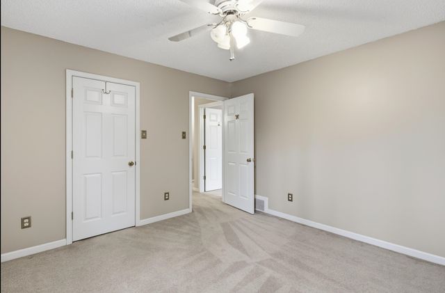 8785 CEDAR MILLS CIR, Memphis, TN 38016