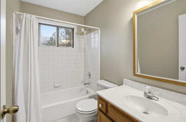 8785 CEDAR MILLS CIR, Memphis, TN 38016