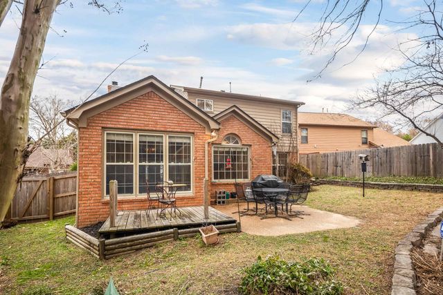 8785 CEDAR MILLS CIR, Memphis, TN 38016