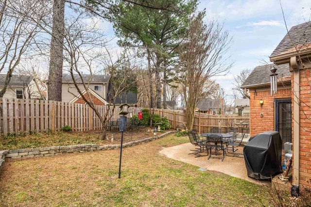 8785 CEDAR MILLS CIR, Memphis, TN 38016