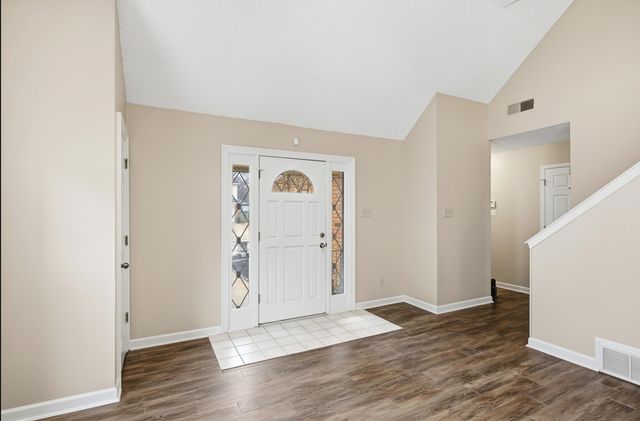 8785 CEDAR MILLS CIR, Memphis, TN 38016